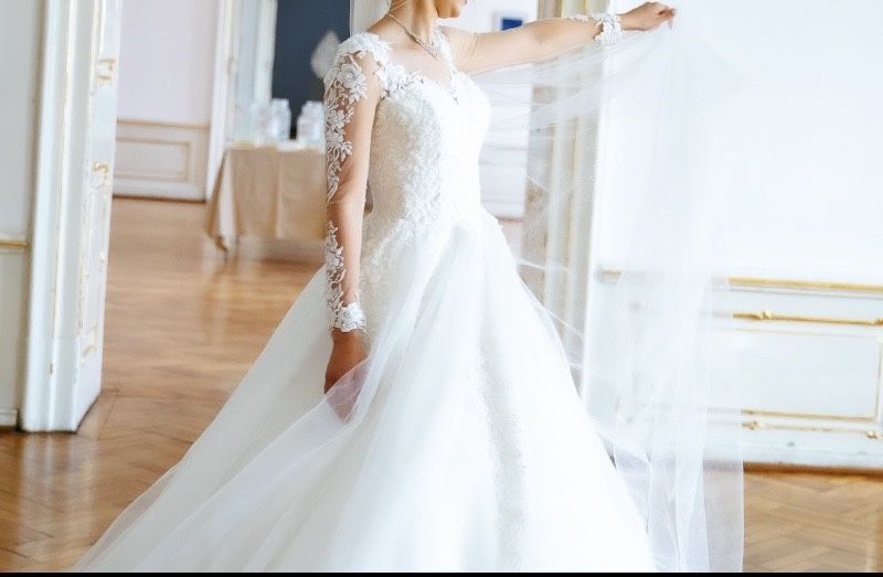 Vând rochie de mireasă, tip prințesă