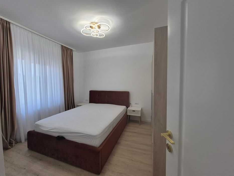 Proprietar - vila noua cu 4 camere,curte 400 mp