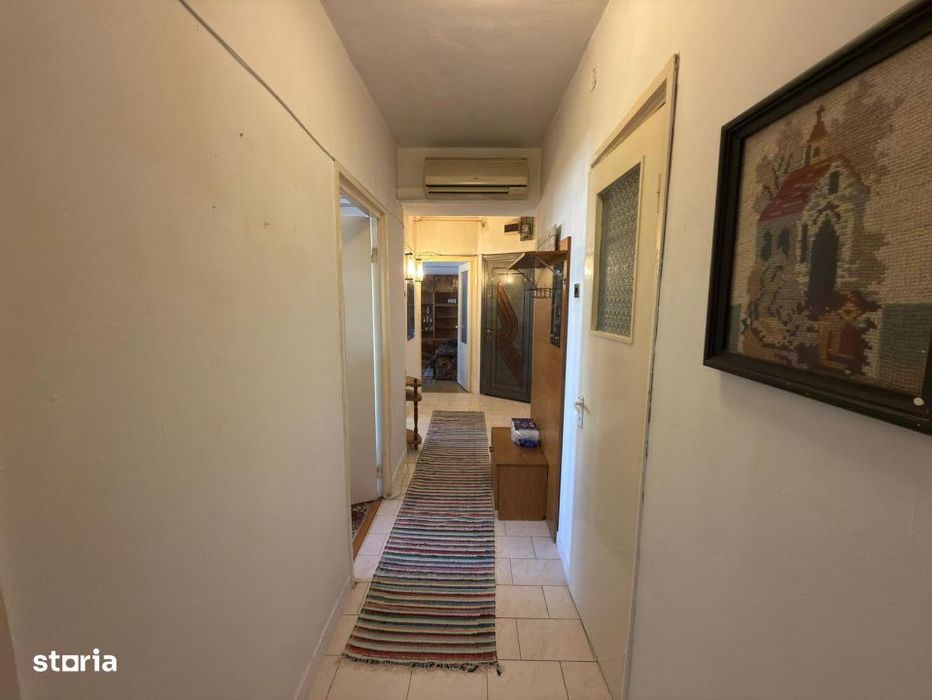 Apartment cu 3 camere, 58 mp, zona Central