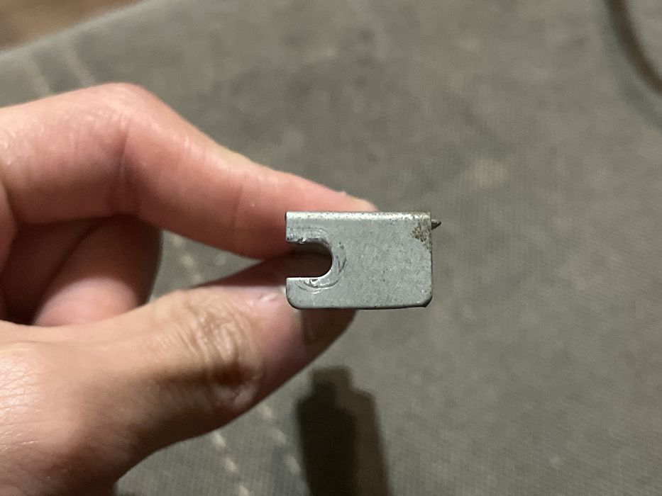 металлическая заглушка для PCI-слота