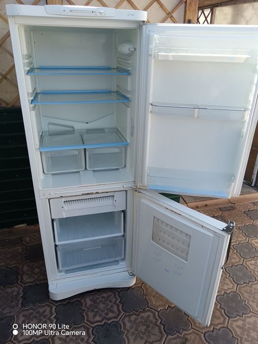 Холодильник  Индезит б/у