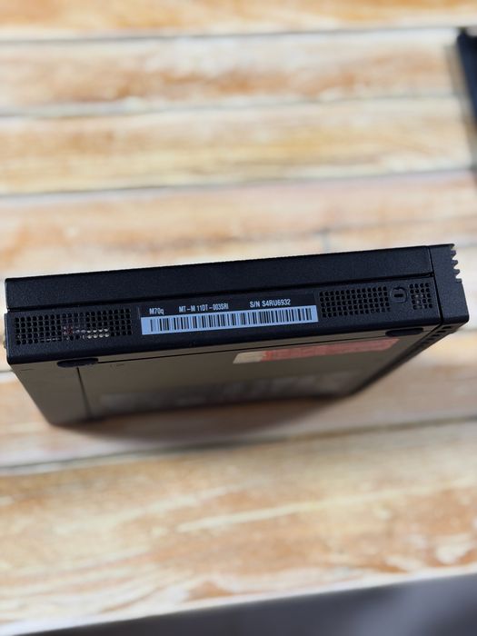 Mini PC Lenovo ThinkCentre - Intel i5 Gen 10400 T, 24GB RAM, SSD 256GB, Wi-Fi