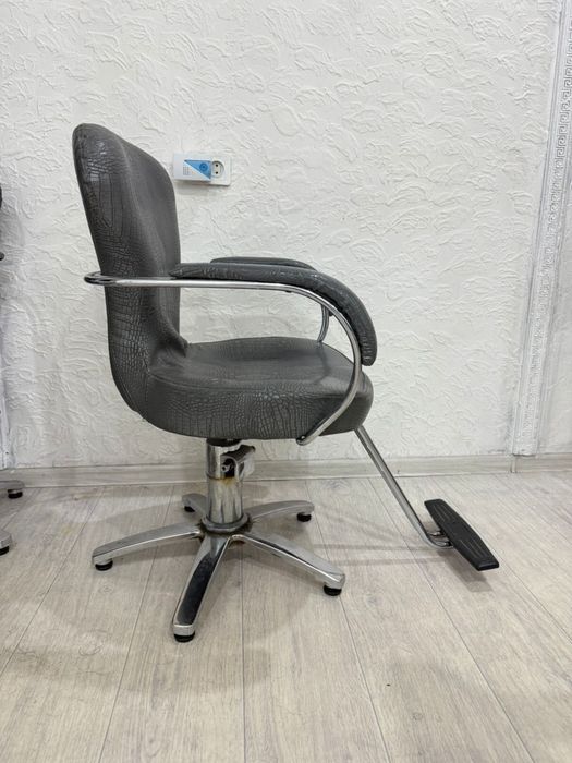 Кресло для парикмахера