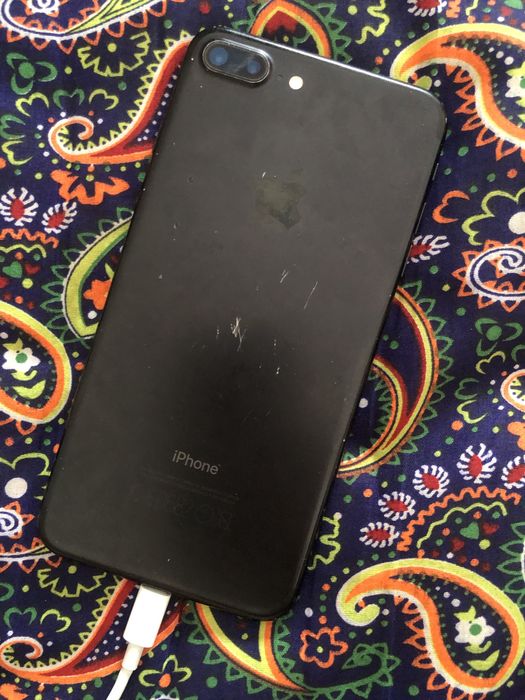 iphone 7plus sotiladi radnoy telefon