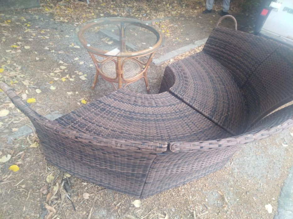 Комплект градински мебели от изкуствен  ратан - Маса и канапе
Размери