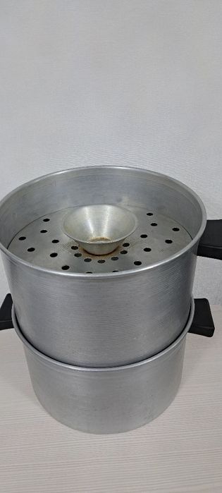 Продаю  мантоварку