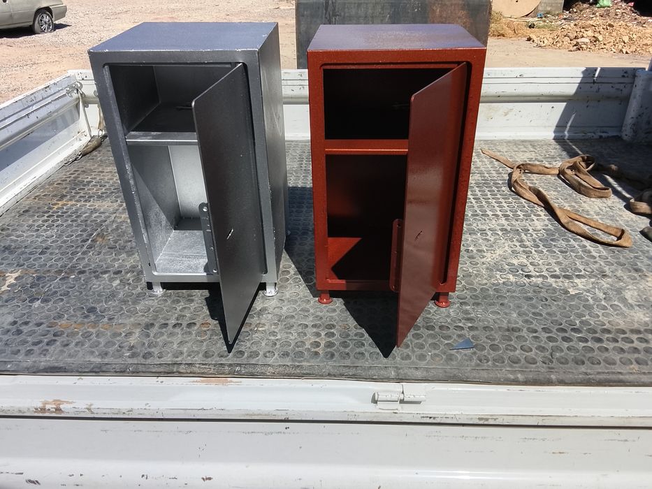 Сейф сотилади биринчи кул