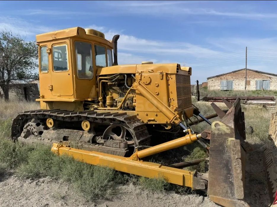 Продам 2 единицы чтз т130