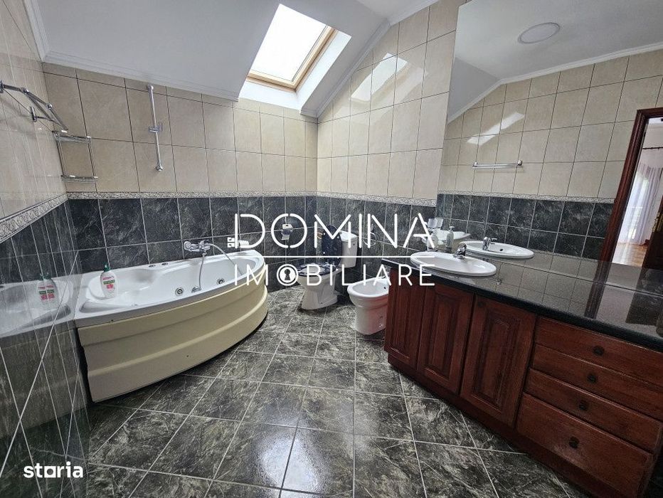Vanzare vila spatioasa P+1+M, strada Tismana - zona rezidentiala