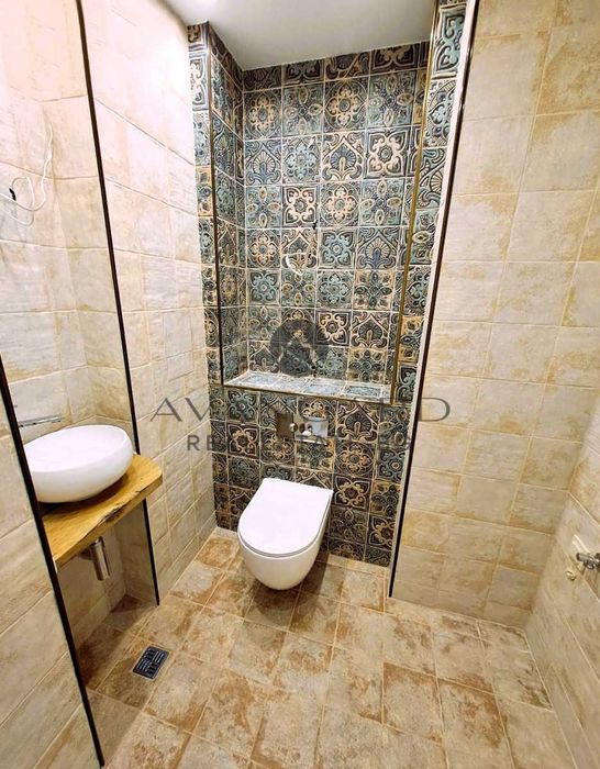 Продава се Тристаен апартамент в Пловдив, Център - 160 кв.м за 1675 €/кв.м - Снимка #5