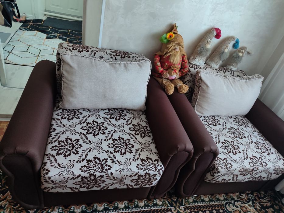 Продам диван два кресла в отличном состоянии