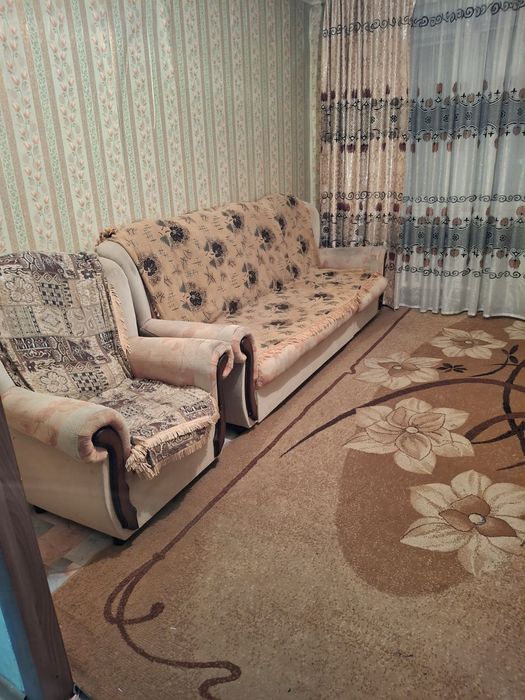 Отдам диван и кресло,