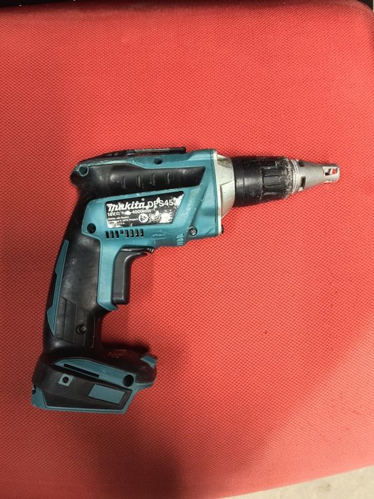 Акумулаторен винтоверт за гипсокартон Makita DFS452Z, 18V