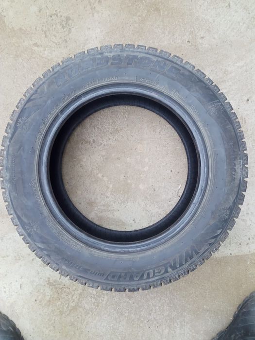 Комплект зимней резины Roadstoun