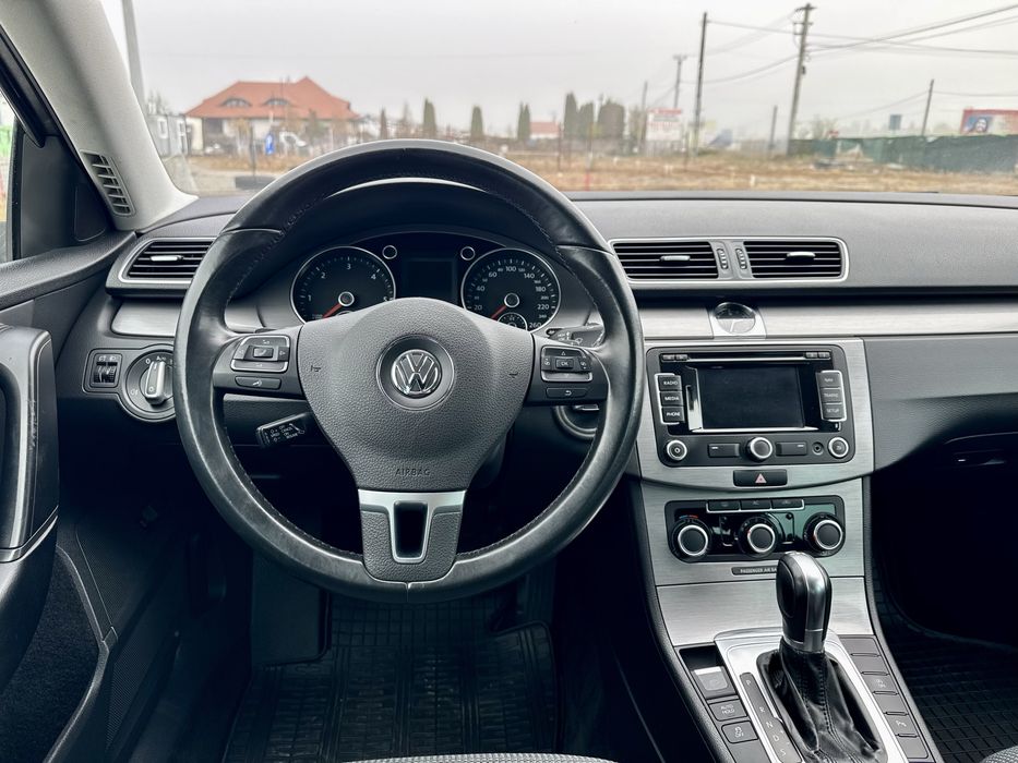 VOLKSWAGEN Passat 2012 — imagine 5