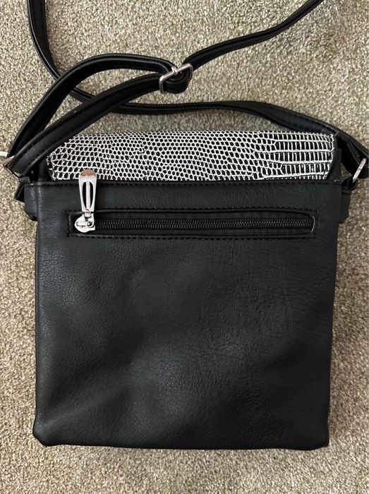 Дамска чанта с панделка