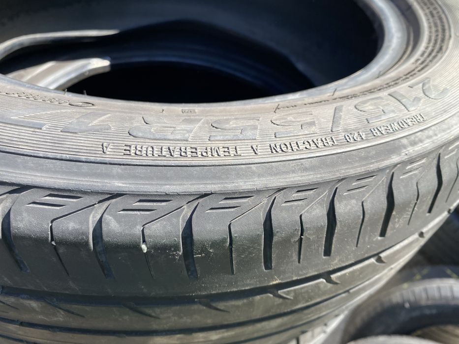 Шины 215/55/17 пара бу