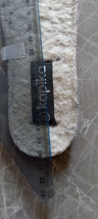 Продаются детская куртка и сапоги