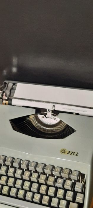 Mașină de scris Consul 231.2