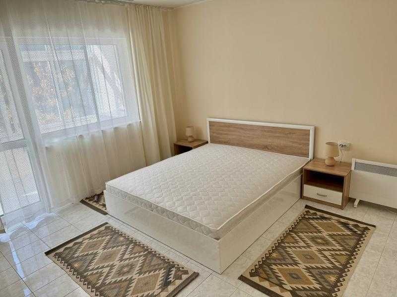 Дава се под наем Двустаен апартамент в Бургас, Лазур - 67 кв.м за 408 € - Снимка #5