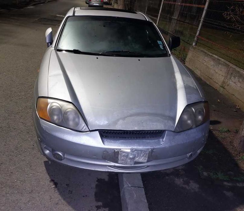 Dezmembrez HYUNDAI COUPE 2 (GK) 1.6i (02.2004) + 2.0i (03.2002)