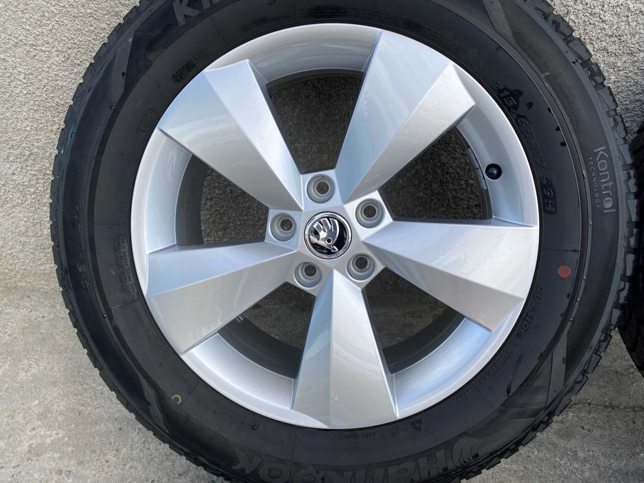 Jante originale Skoda 17 cu anvelope 4 - Seasons