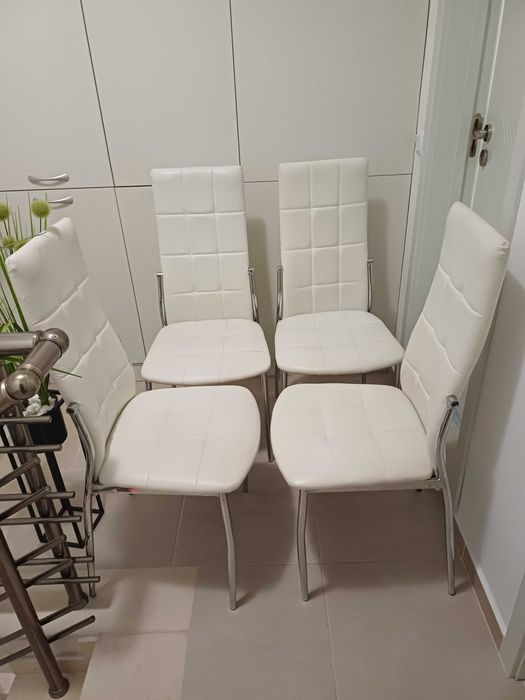 Продавам столове за трапезария