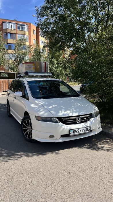 Продам машину Honda Odyssey absolute