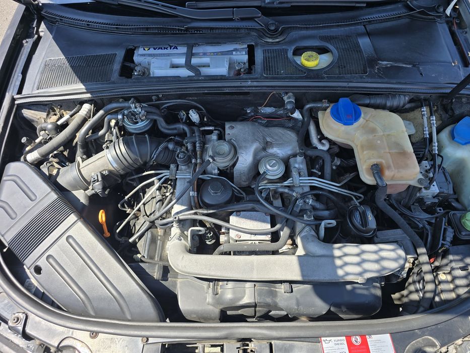 Vand Audi a4 b6 din 2004 motor 2.5 tdi