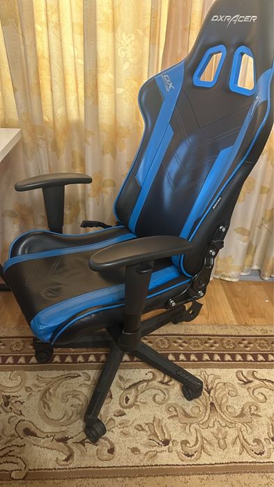 Dxracer продается игровое кресло