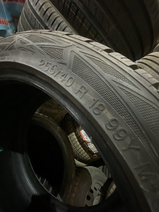 Anvelope 255.40R18 99Y
