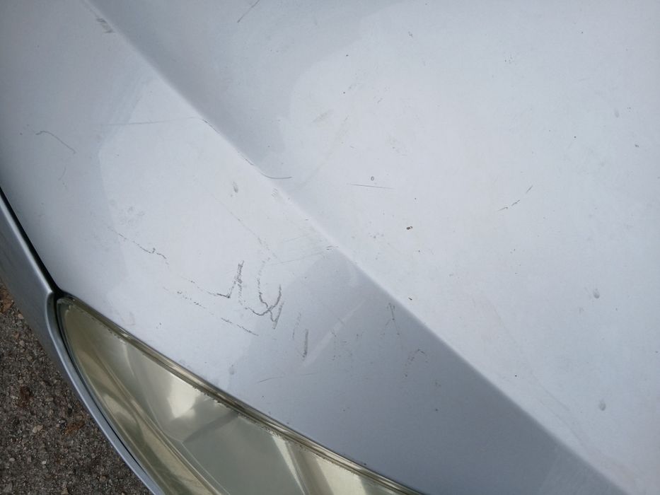 Преден капак за Пежо 407 100лв.