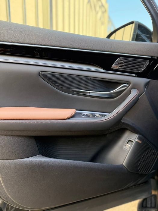 BYD Champion Hybrid 150 км Flagship Full 2025г! Черный! 2 тыс км проб!