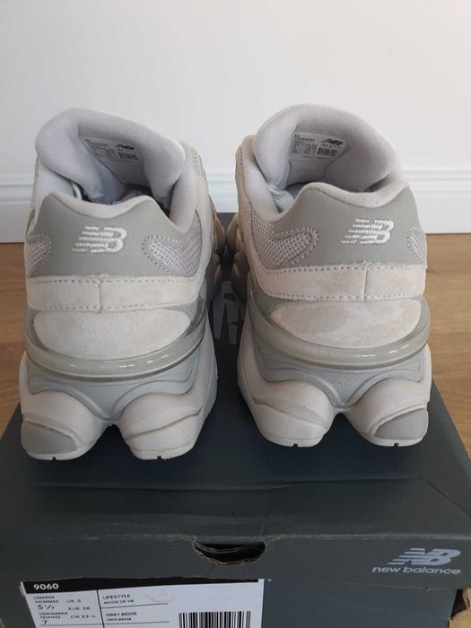 New Balance 9060 - marimea 38 - Noi