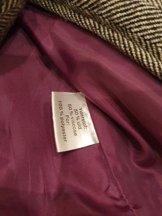 Дамски вълнен костюм - размер S/M