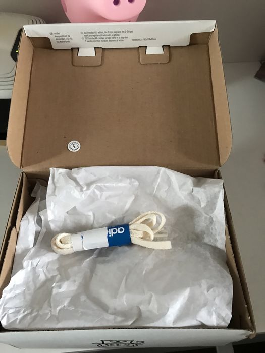 Нови! Детски Adidas Stan Smith, номер 22