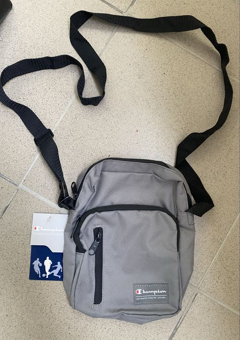 Спортни чанти за през рамо.