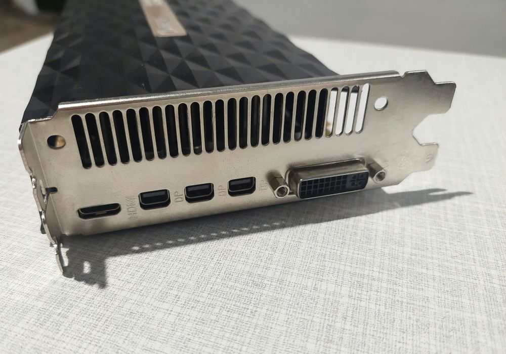 Nvidia GTX 970 4GB VRAM