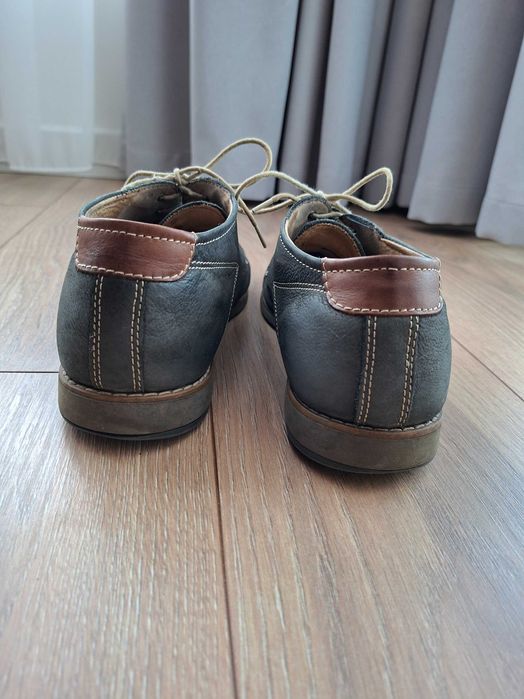 Обувки от естествена кожа