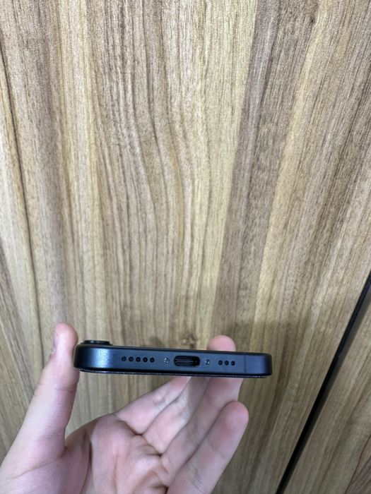 Iphone 16 black 256 gb 100% 15 sikl