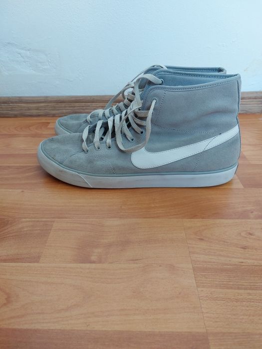 Tenisi  nike barbati  44/45       .