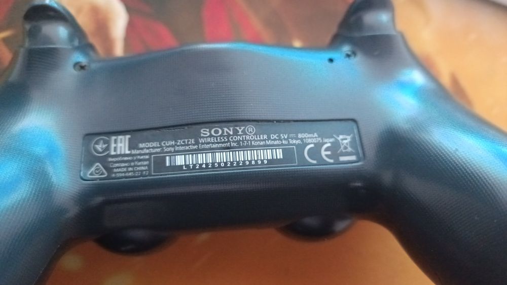 DualShock 4 Gempad sotiladi