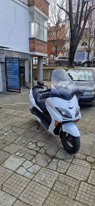 Honda Forza скутер
