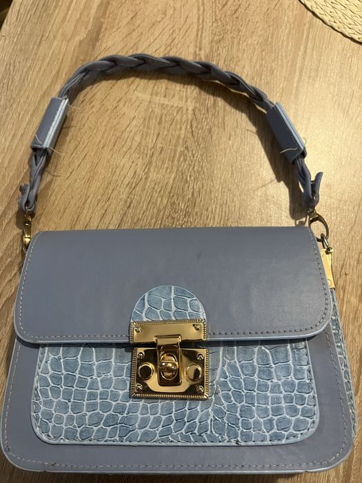 дамска чанта - тип клъч