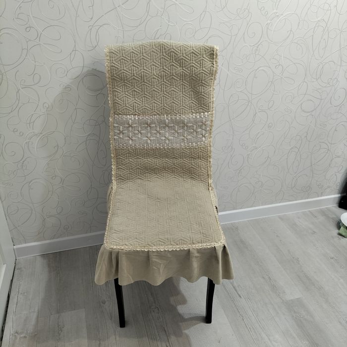Чехол для стула.