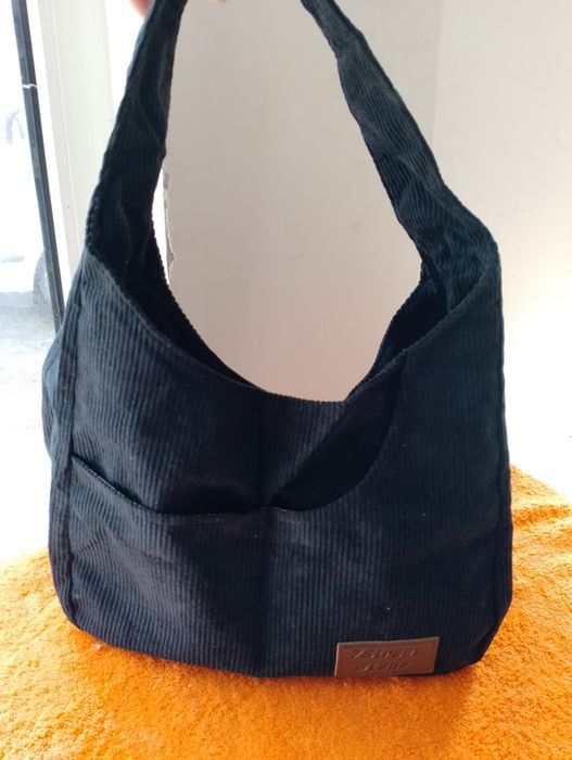 Geanta catifea groasa tapițată