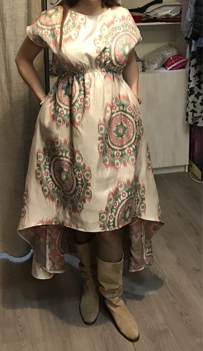 Продам платье дизайнерское