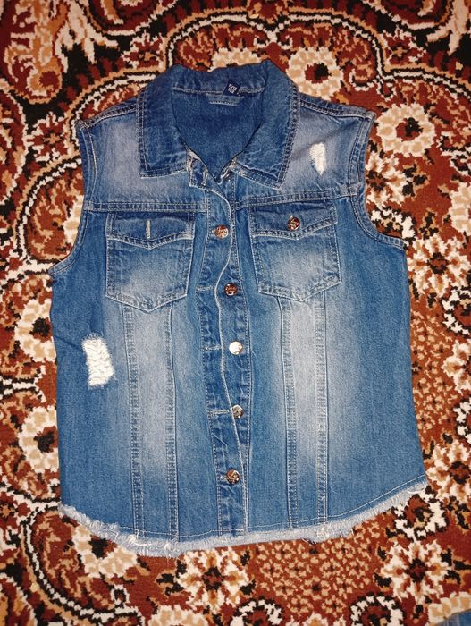 Blugi și vestă de blug fată 12 ani