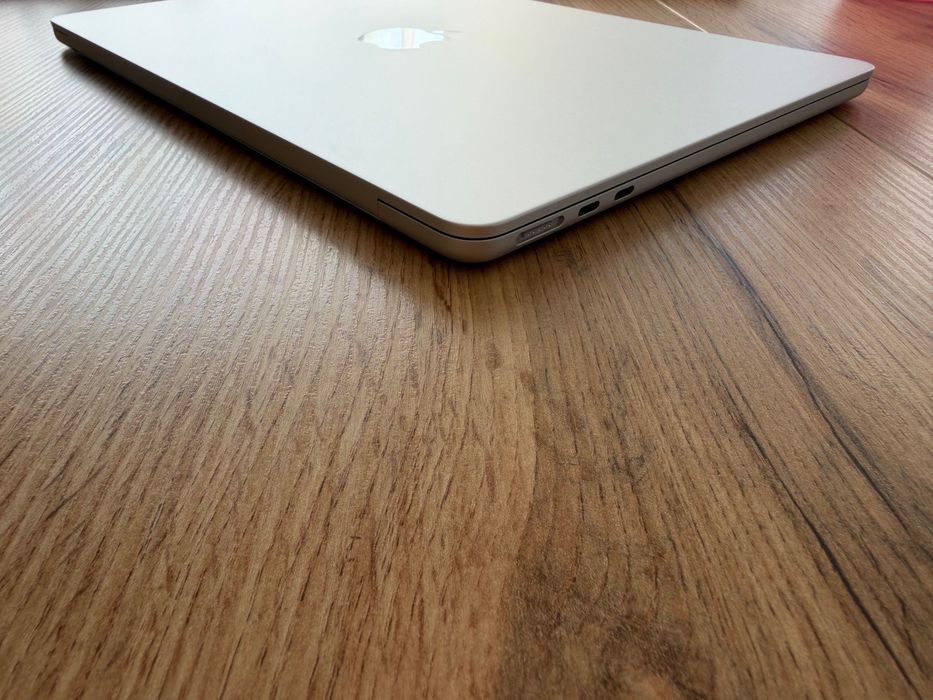 MacBook Air 13" M4 Chip 10-CPU, 10-GPU, 16GB RAM, 512GB SSD