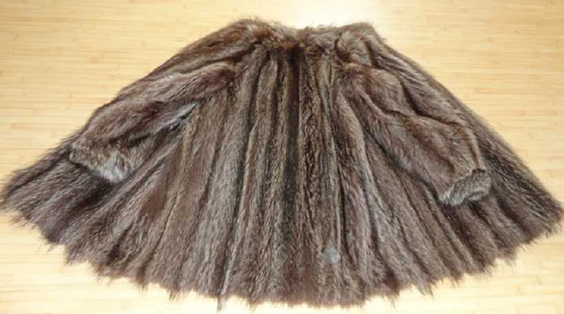 Mantou deosebit din blana naturala de enot marimea  XL